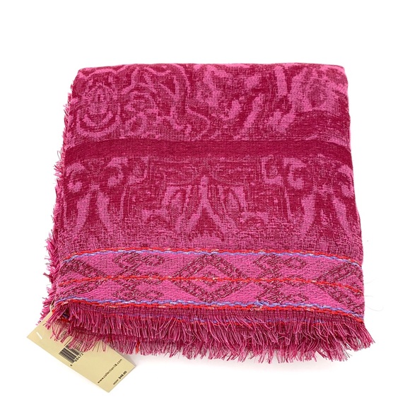 Collection Eighteen Accessories - 4/$25 Women’s Pink Tapestry Wrap Scarf NEW